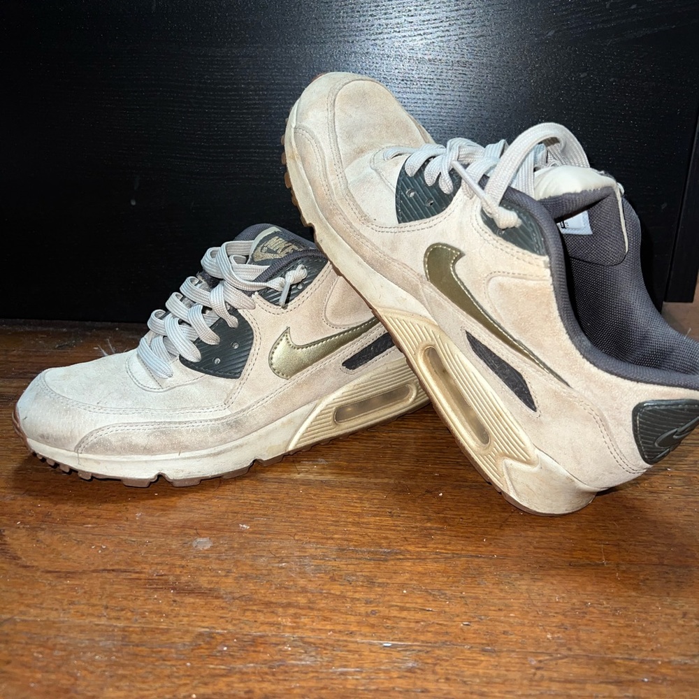 Nike Air Max 90